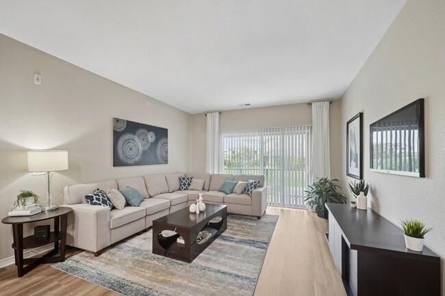 Building Photo - Solaire