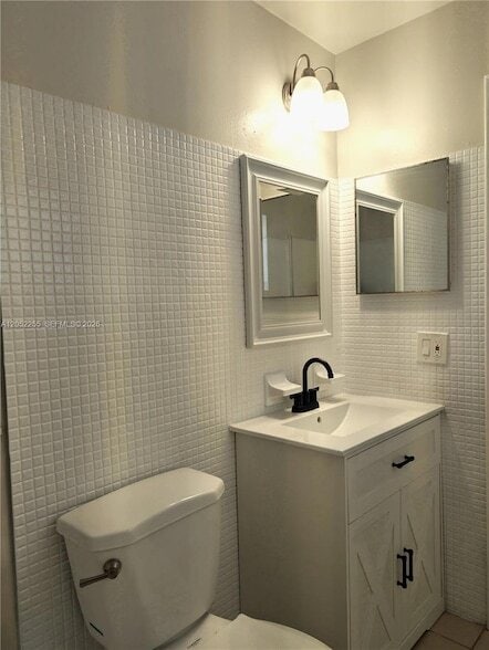 Photo - 888 SW 62nd Ave