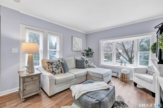 Photo - 132 Pequot Ave