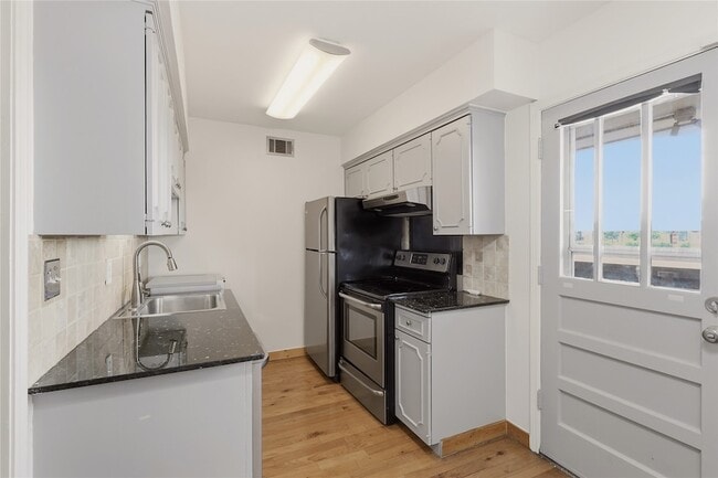 Photo - 7935 Royal Ln Unit 217H