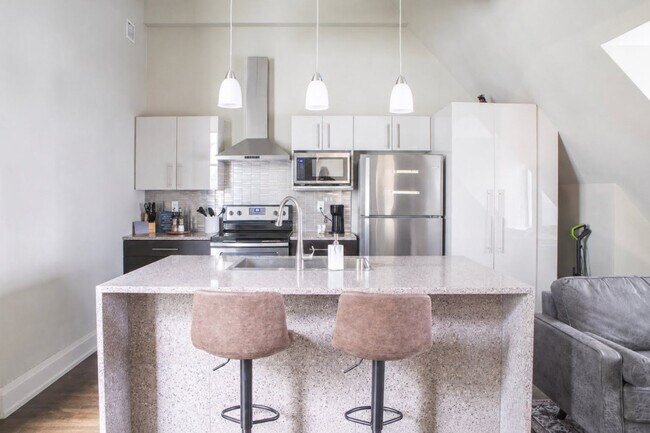 Photo - 225 E Michigan St Unit SI ID1514881P