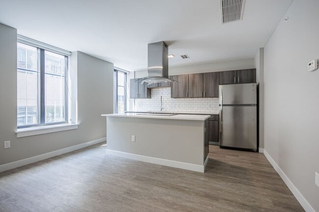 Photo - The Terminal Building