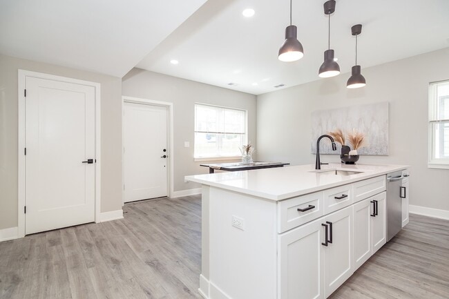 Photo - 7205 S Ridgeland Ave