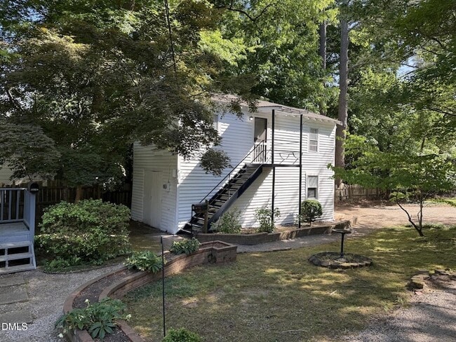 Building Photo - 1617 Sunrise Ave Unit B