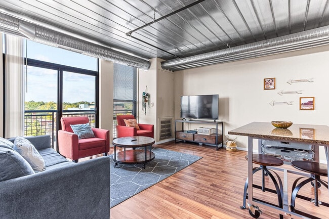 Building Photo - 201 S 1st St Unit ID1364138P