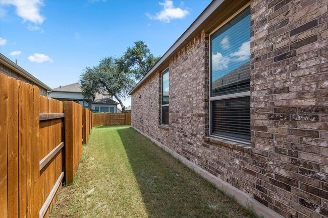 Photo - 849 Whitetail Dr