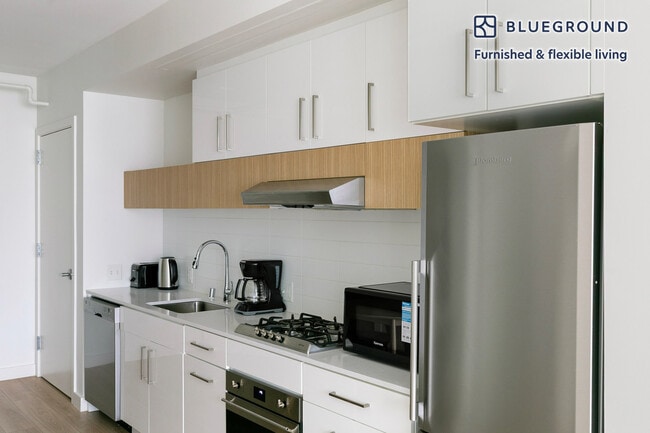 Photo - 1395 22nd St Unit FL7-ID2098