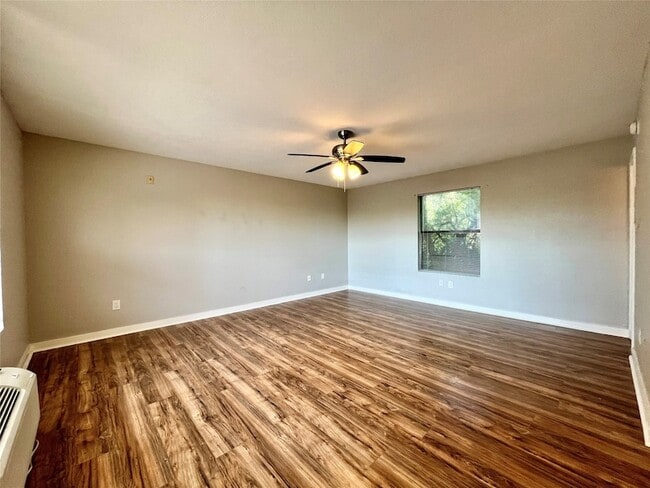 Photo - 701 W Sycamore St Unit 206