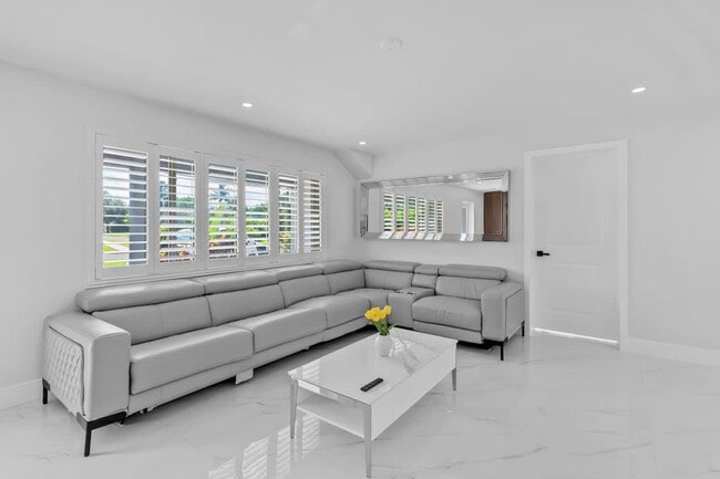 Photo - 871 NW 23rd Terrace Unit ID1341349P