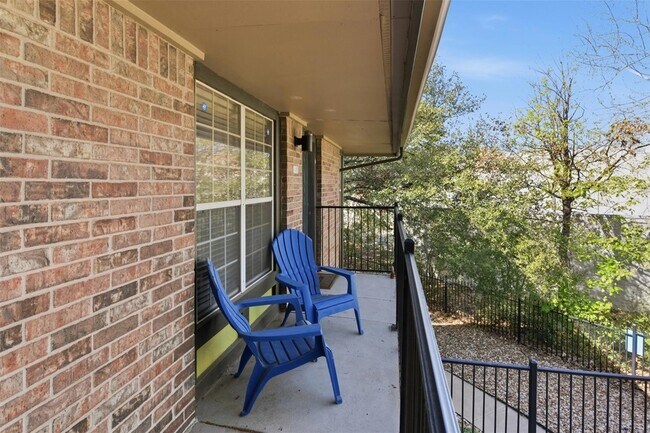 Photo - 7685 Northcross Dr Unit 429