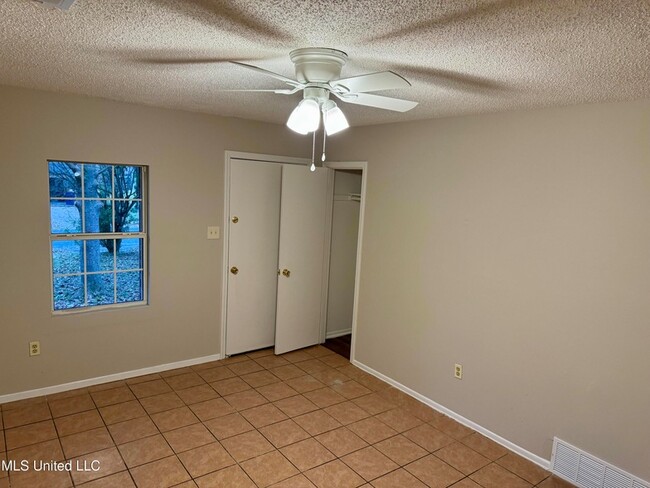 Photo - 5074 Fleetwood Cove