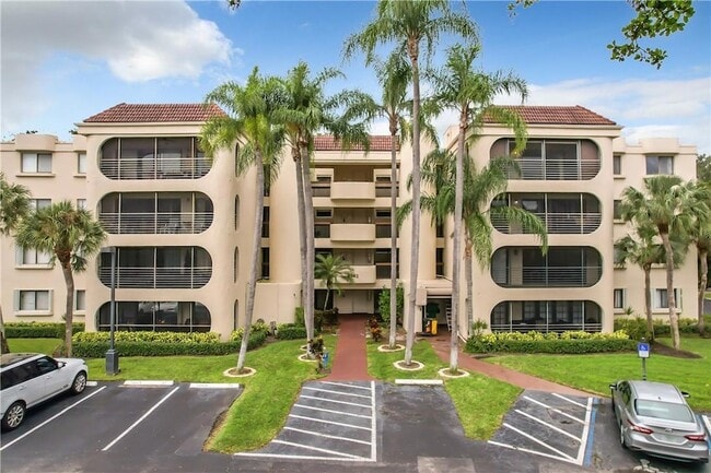 Building Photo - 6342 Longboat Ln W Unit 404