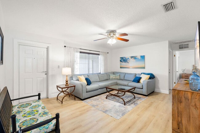 Photo - 6398 Woodland Blvd Unit ID1366035P