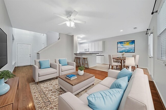 Building Photo - 230 W Stedhill Loop