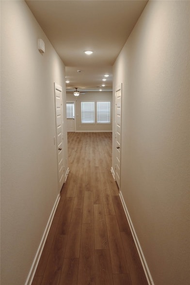 Photo - 16 Courageous Side Way