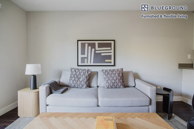 Photo - 655 S Fair Oaks Ave Unit GO FL3-ID1775