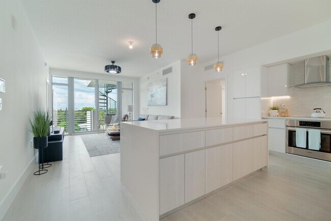 Photo - 111 SE 1st Ave Unit 514