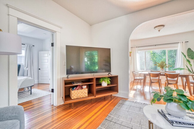 Photo - 4500 NE Garfield Ave. Unit ID1309844P