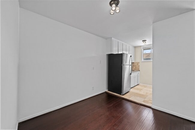 Photo - 5123 Del Monte Dr Unit 1