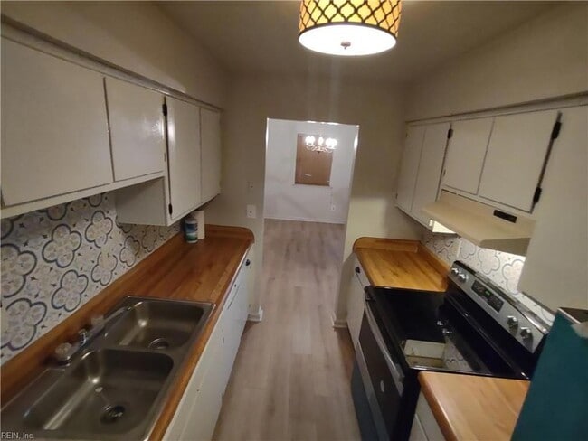 Photo - 6080 Camellia Dr