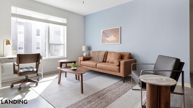 Building Photo - 9301 Summit Centre Way Unit 3202