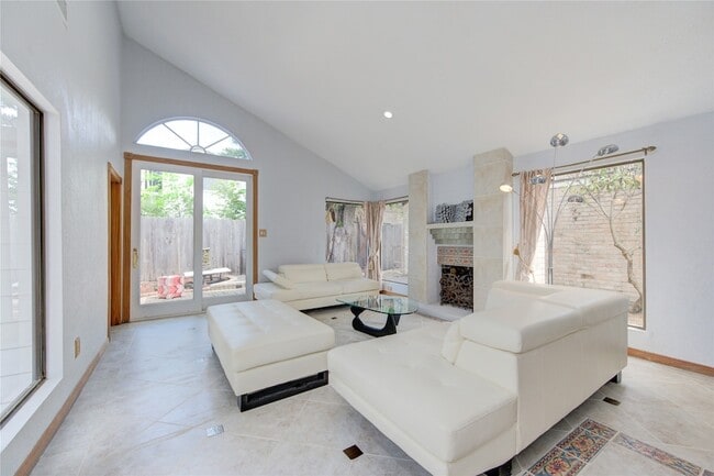 Photo - 14214 Woodnook Dr