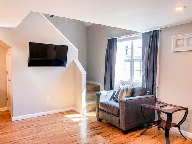 Photo - 5218 Beach Dr Unit ID1354903P