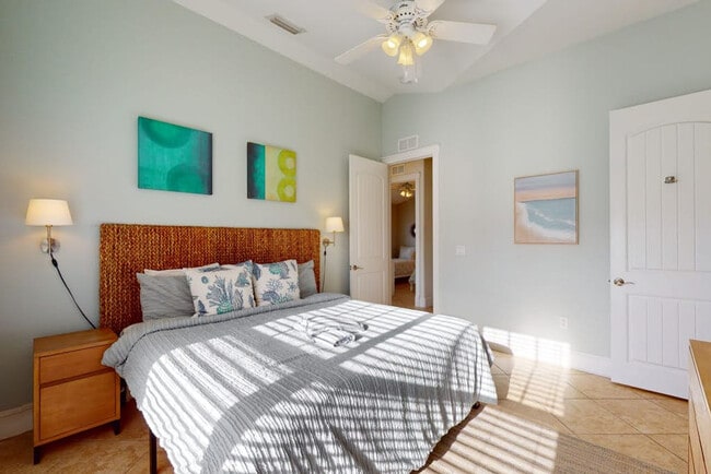 Photo - 7001 Holmes Blvd Unit SI ID1591414P