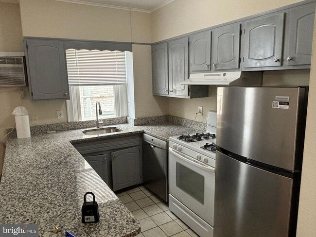 Photo - 2121 N Street NW Unit 6 Unit 6