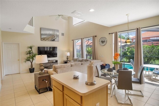 Building Photo - 134 Sevilla Ave