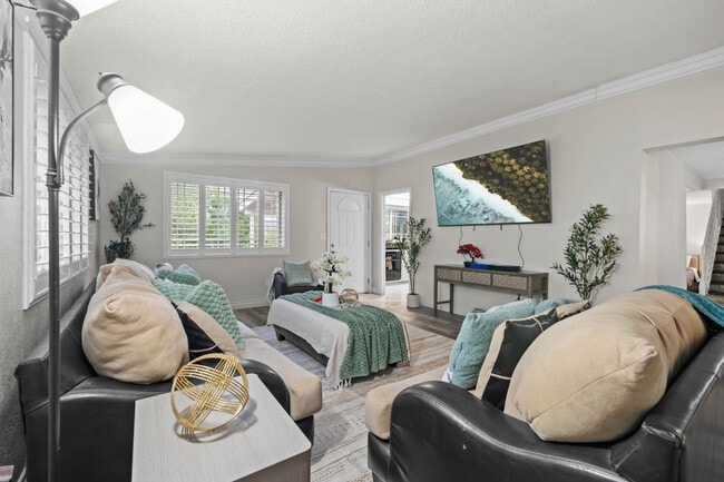 Building Photo - 10150 Sierra Madre Rd Unit ID1347380P