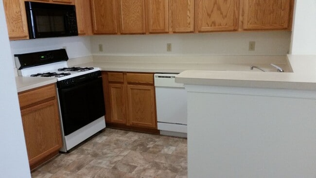 Photo - Spring Creek Apartments