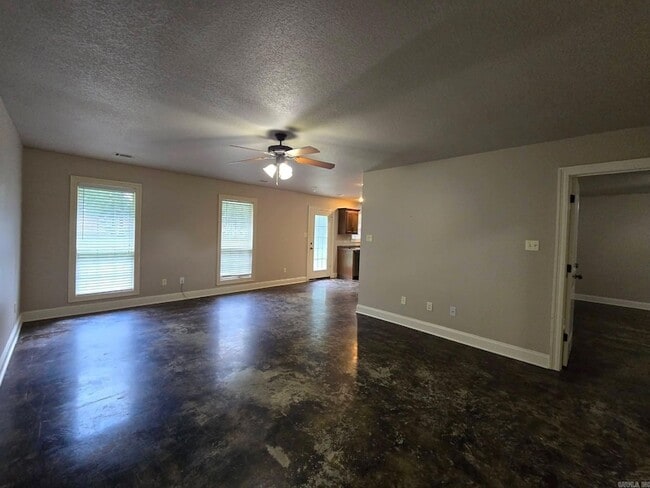 Photo - 203 N Bernis St