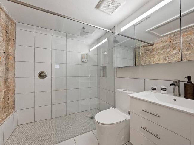 Photo - 111 W Elder St Unit ID1056045P