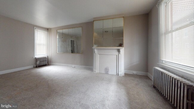 Photo - 1313 N Hobart St