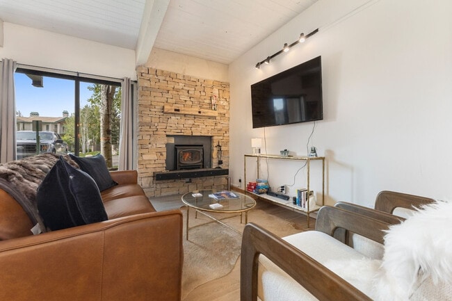Photo - 52 Storm Meadows Dr Unit SI ID1564317P