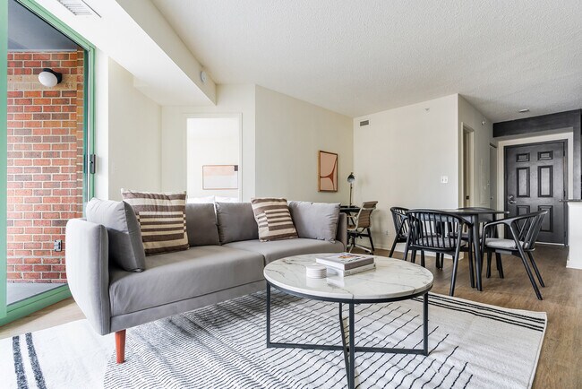 Photo - 4650 Washington Blvd Unit FL1-ID9162A