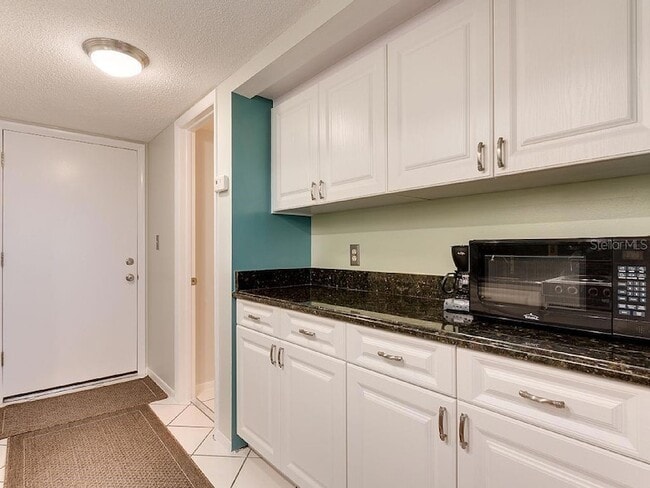 Photo - 4725 Cove Cir Unit 906