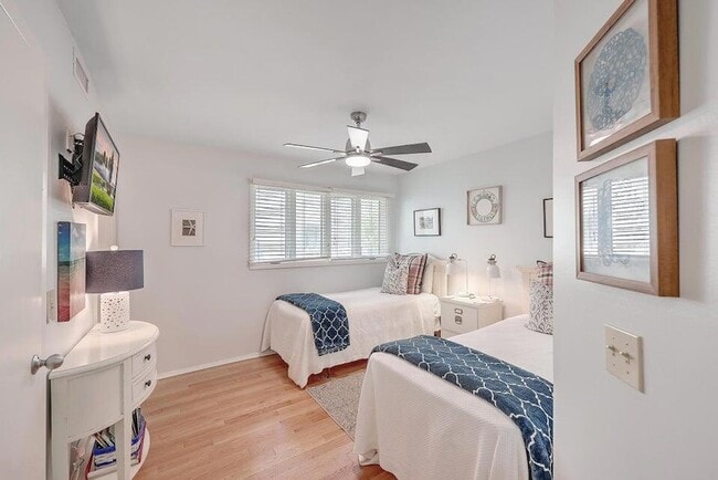 Photo - 1115 Duneside Rd