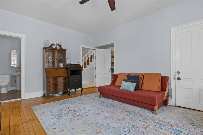 Photo - 90 William St Unit 2