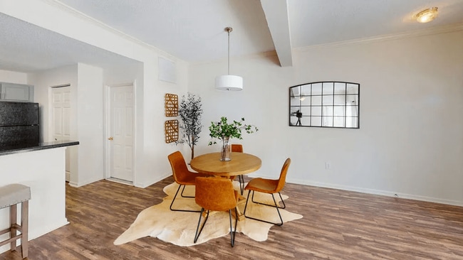 Photo - Inverness Apartments