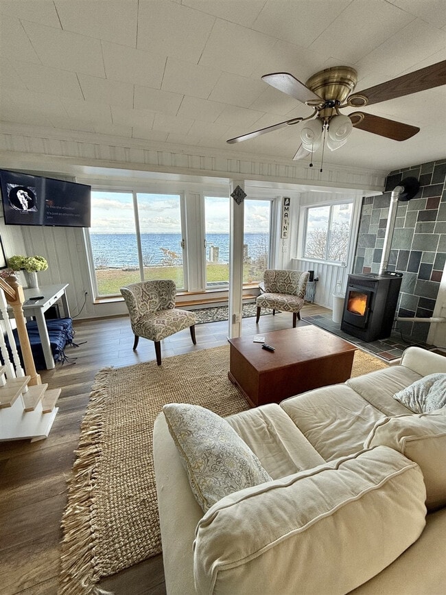 Photo - 28 Beach St Unit ID1255636P