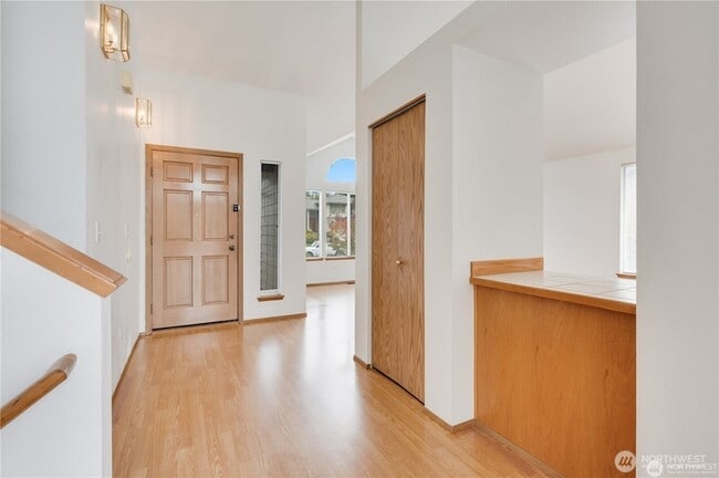 Photo - 3832 46th Ave NE