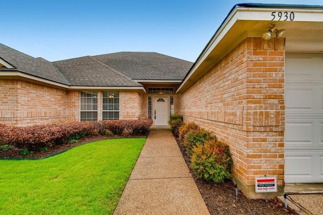 Photo - 5930 River Bend Dr