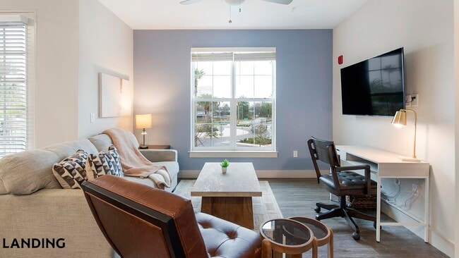 Photo - 5885 Lakehurst Dr Unit 1237