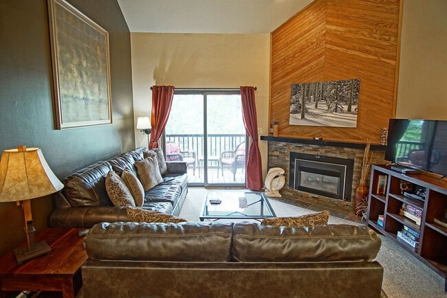 Building Photo - 2908 Mountaineer Cir Unit SI FL1-ID1564270P