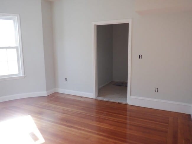 Photo - 1127 Hyde Park Ave Unit 2