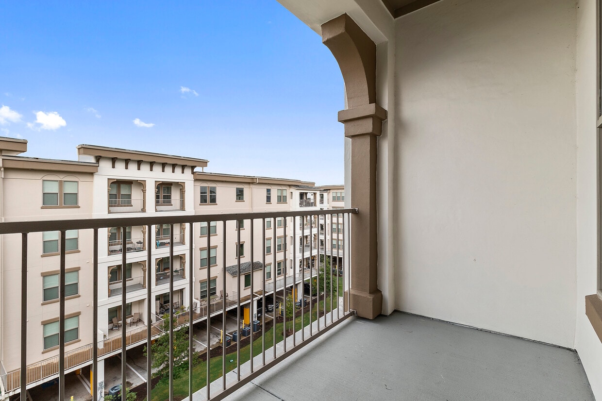 A1-Angelfish-Balcony - A1-Angelfish