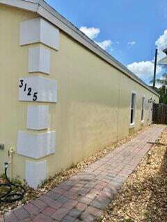 Photo - 3125 Shelby Way