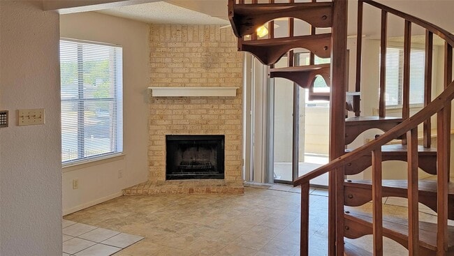 Photo - 2500 Burleson Rd Unit 210